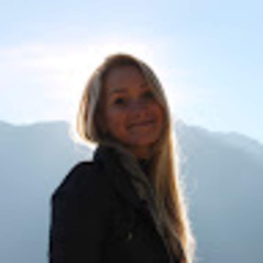 Meet your Posher, Evie